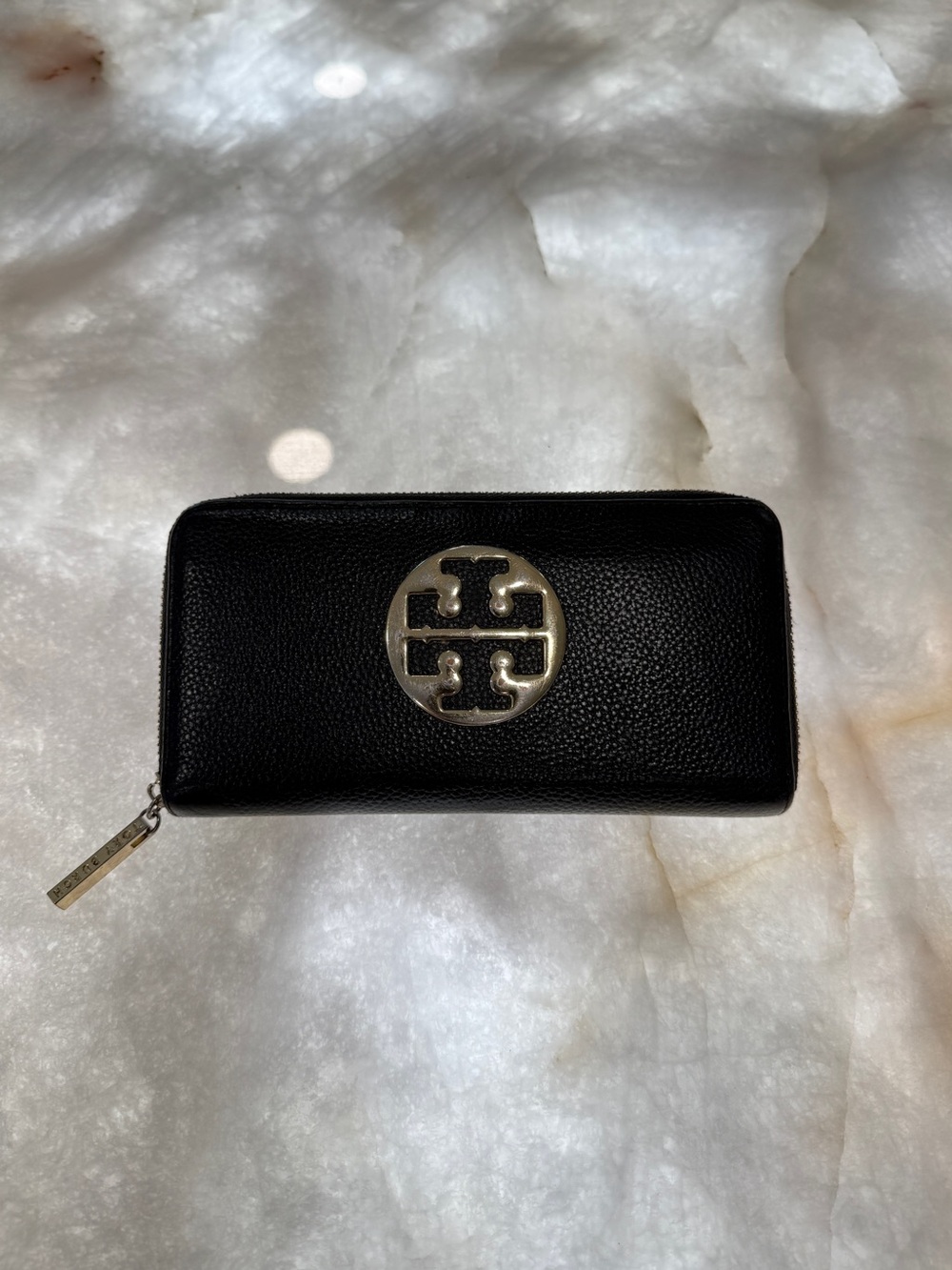 Tory Burch Reva Black Pebbled Leather Zip-Around Continental Wallet
